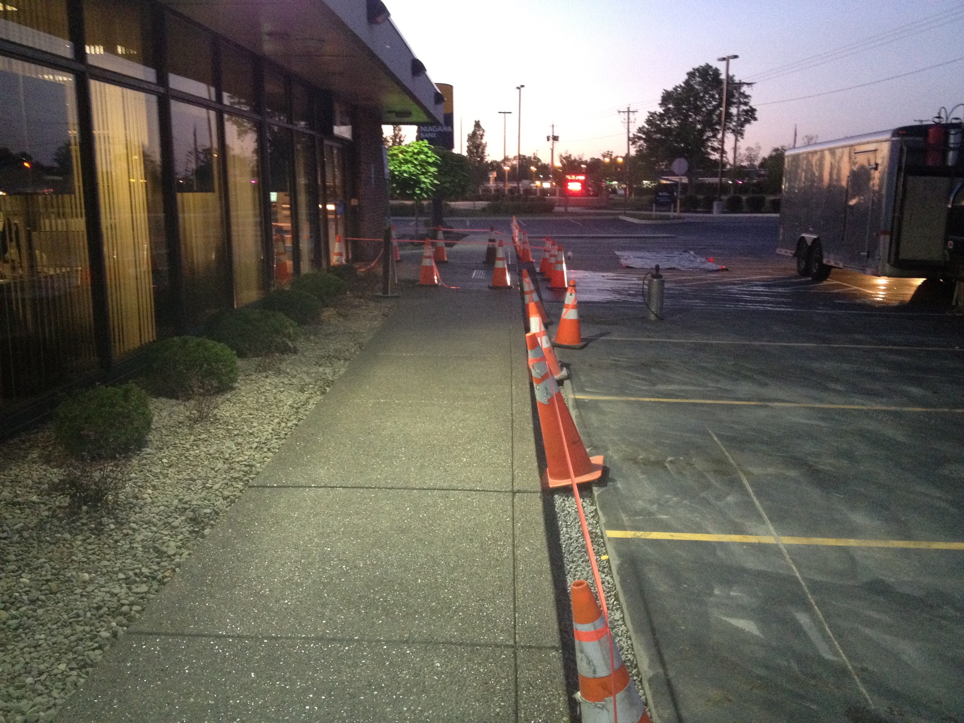 Commercial Exposed Aggregate Sidewalk