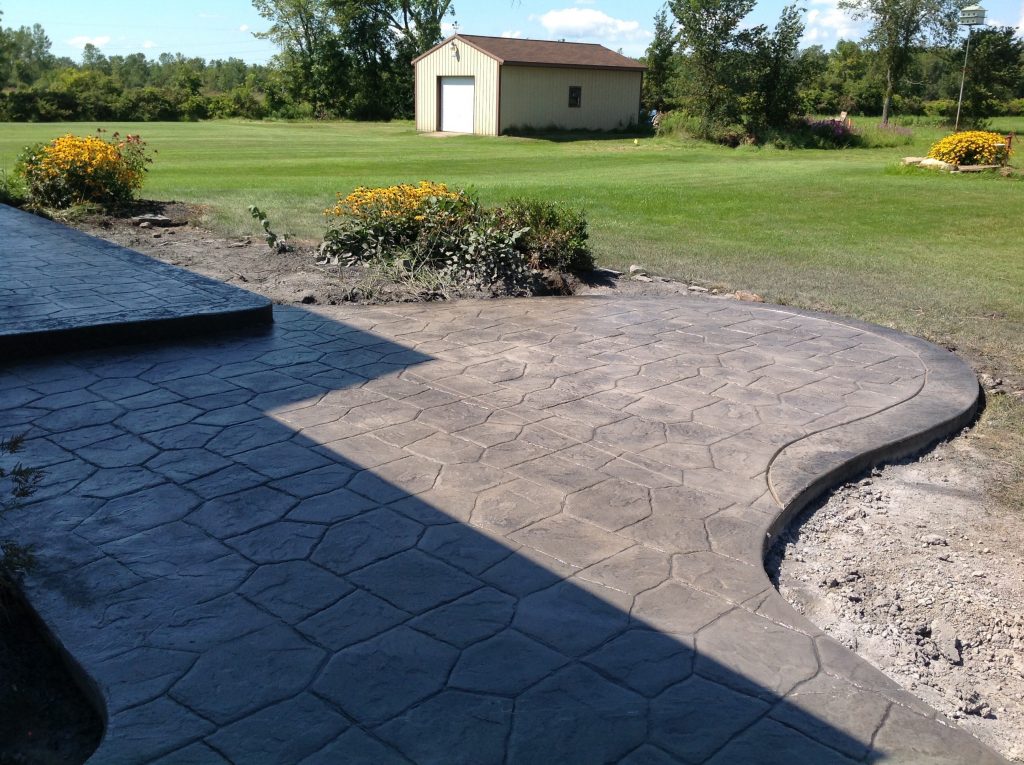 Stamped patio castle random stamp / standard concrete / charcoal