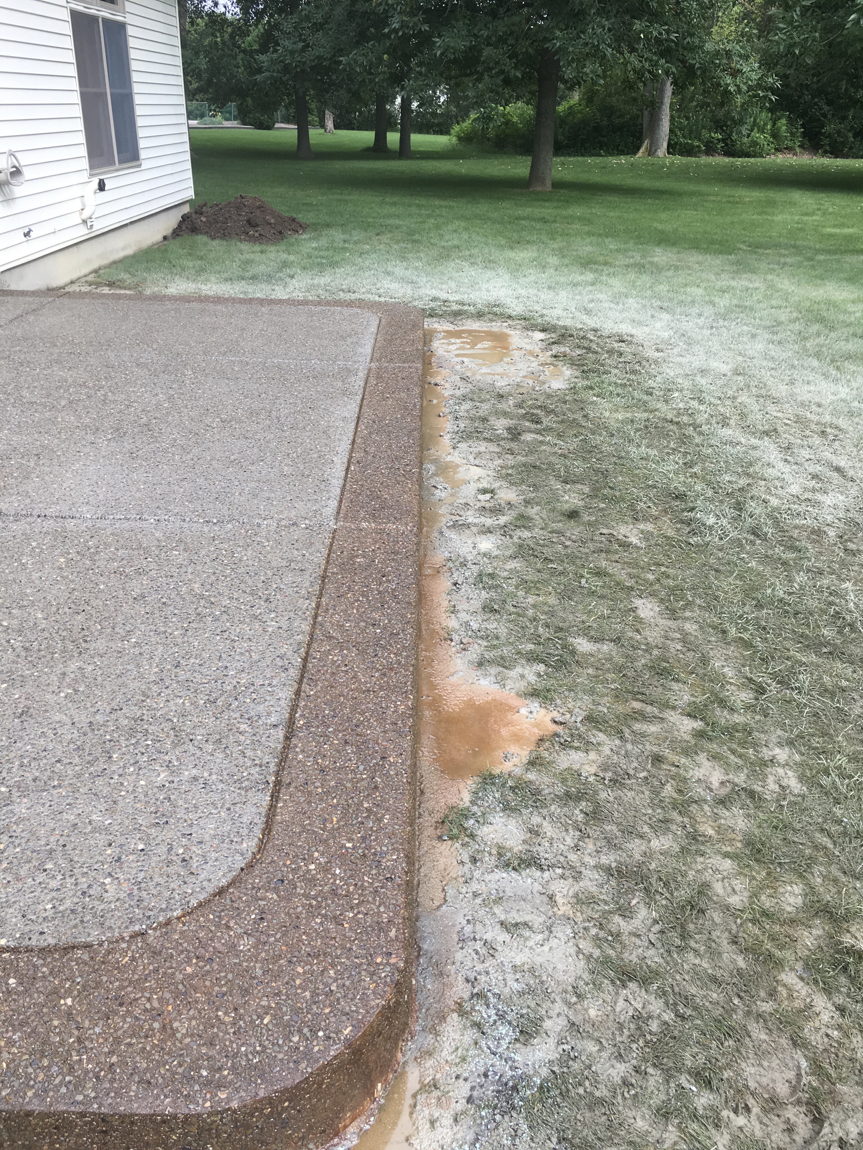 Exposed Aggregate Patio Before and after – Pendelton