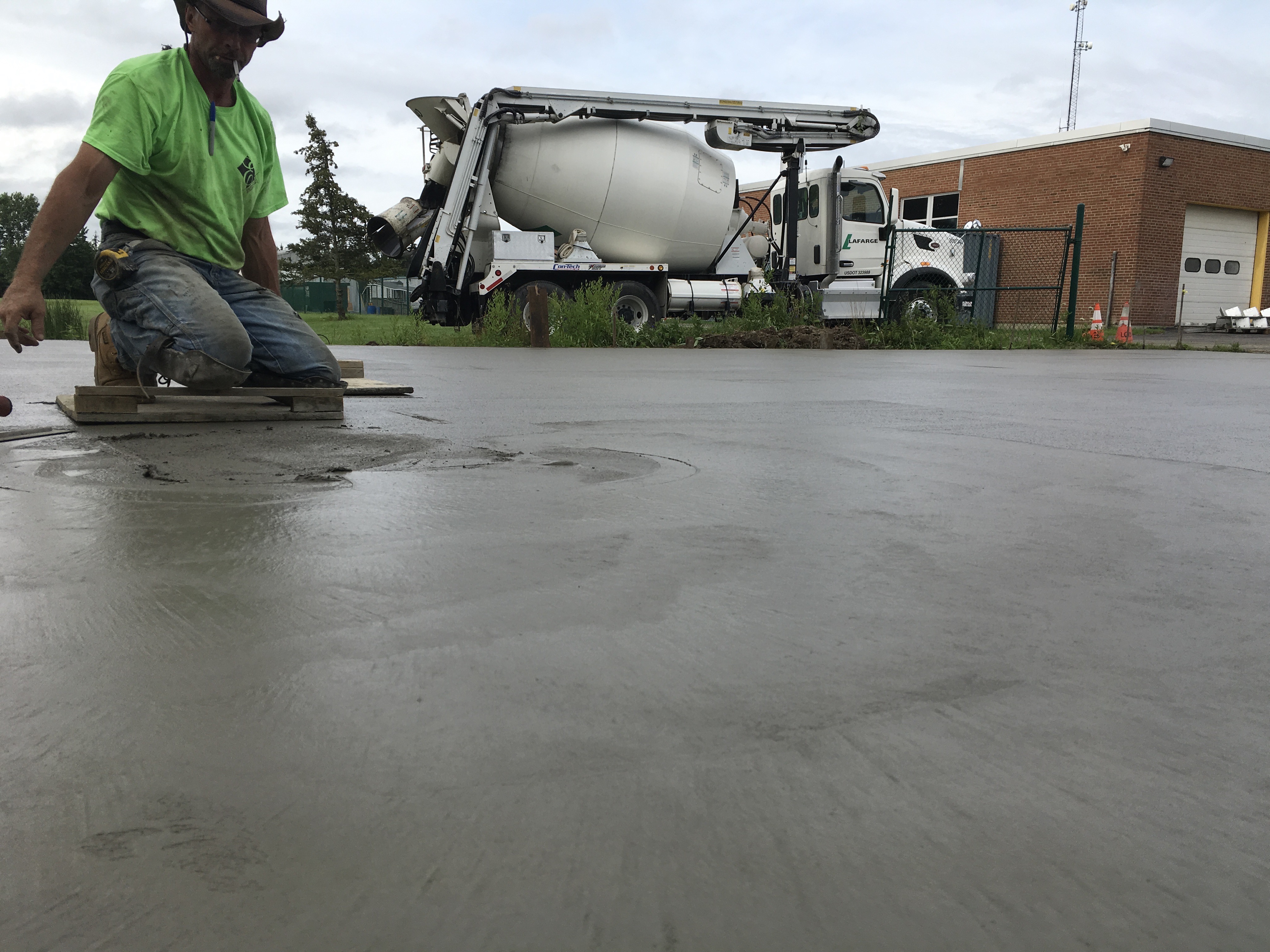 Commercial Concrete Pad – East Aurora