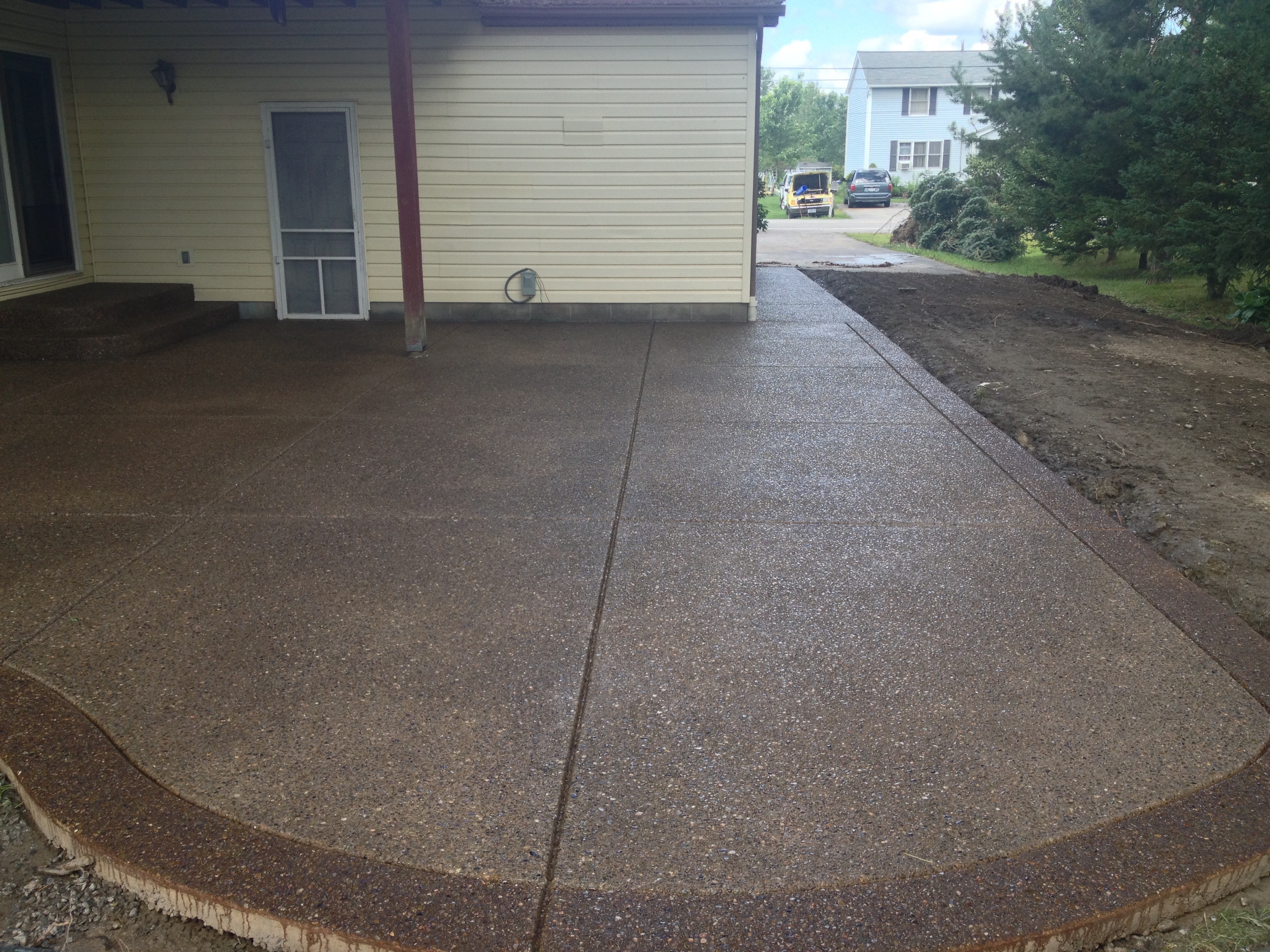 Exposed Aggregate Patio – Alden