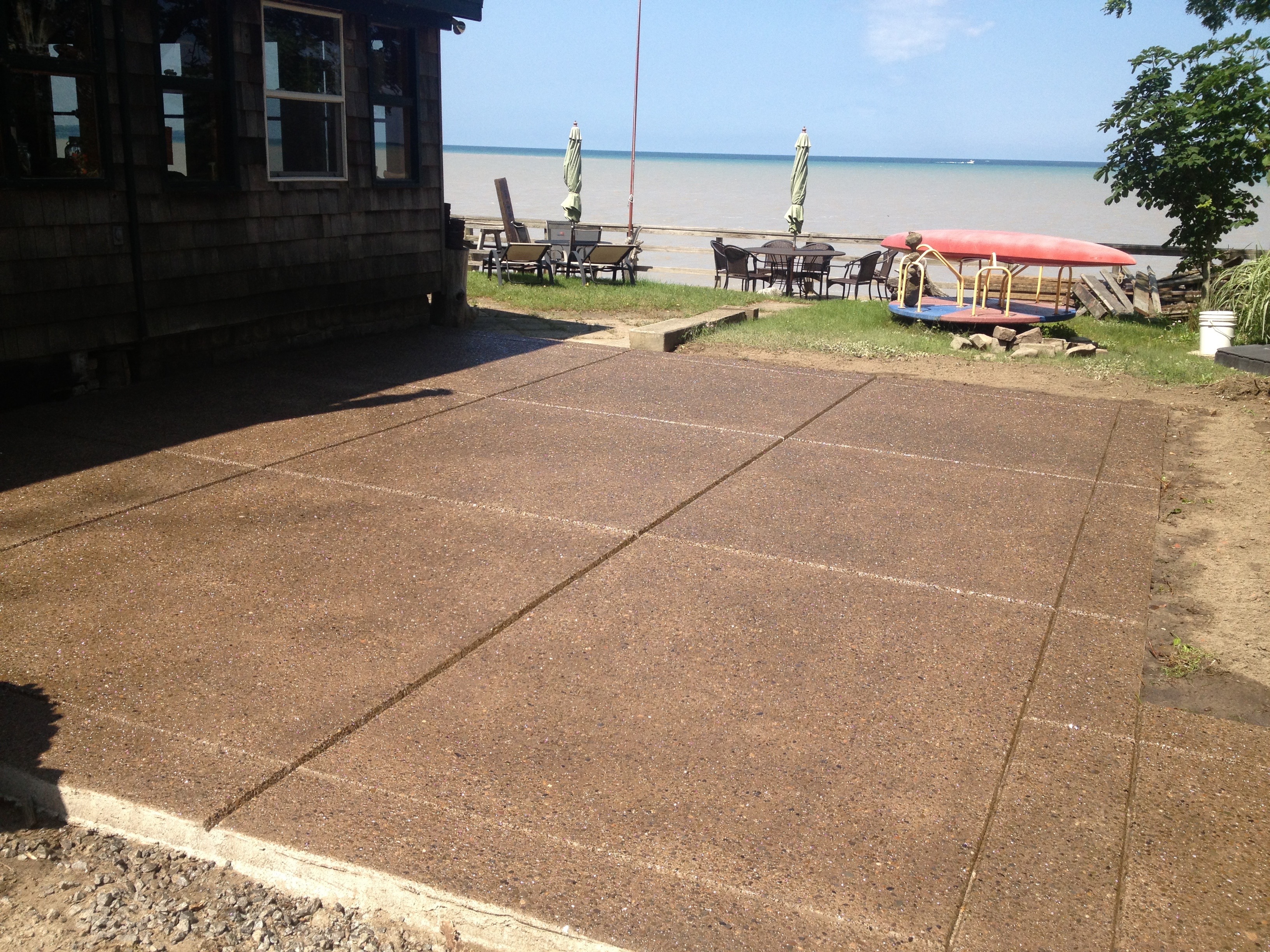 Exposed Aggregate Patio – Beach front