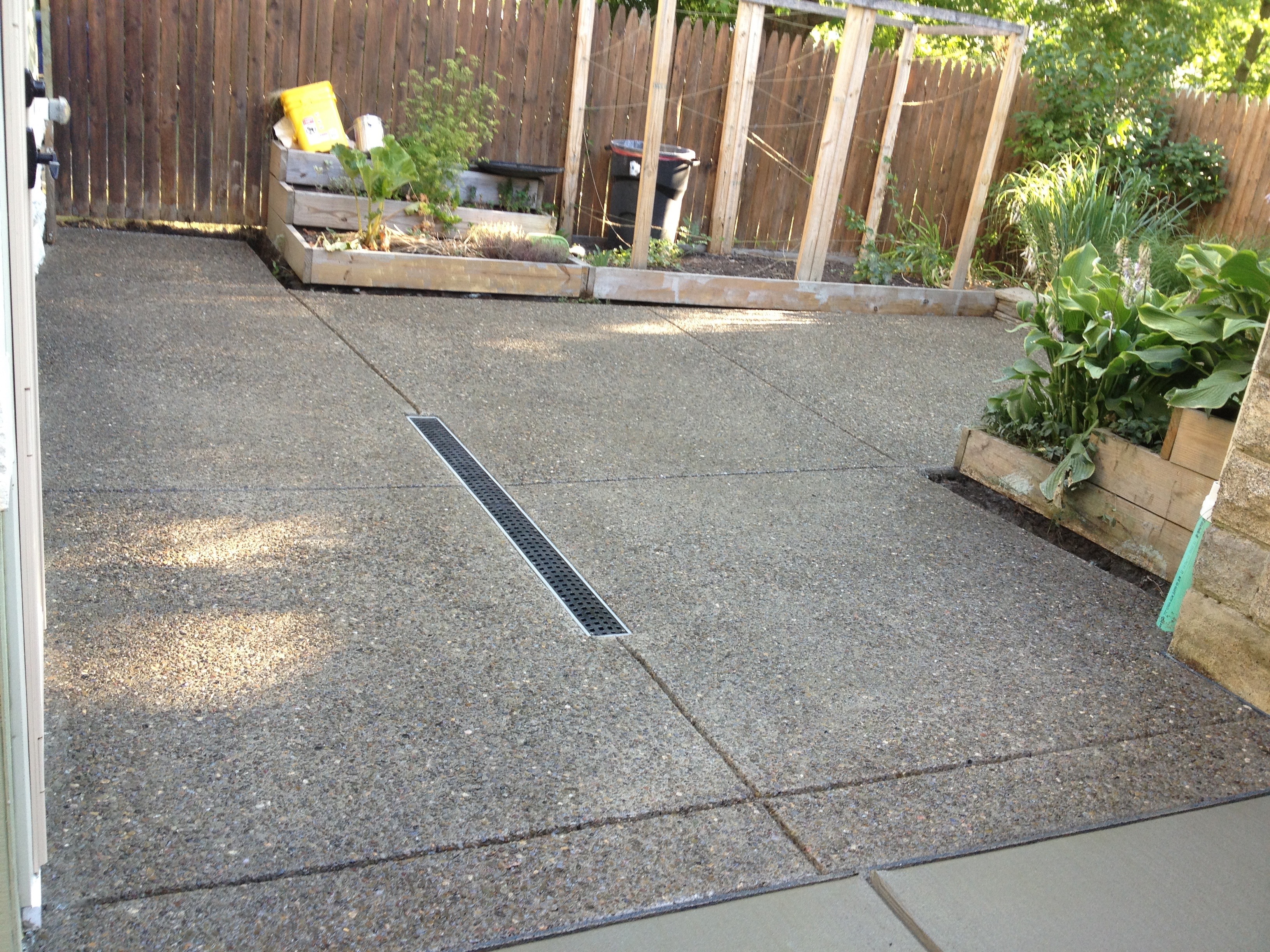 Exposed Aggregate – West Side